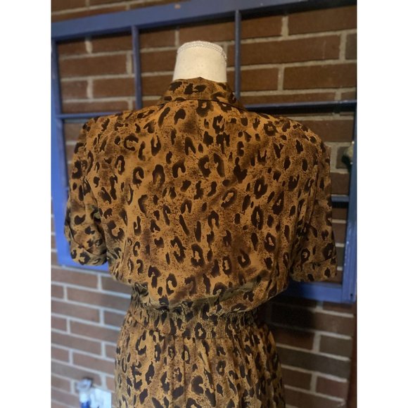 Stunning Vintage 70s Cheetah Print Dress 100% Silk by Robbie Bee - Picture 10 of 11